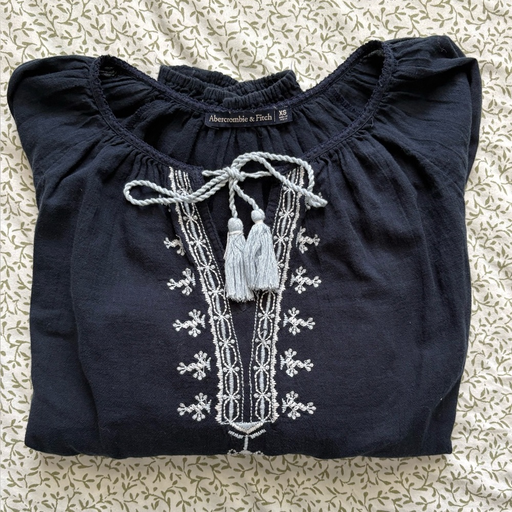 Abercrombie & Fitch Navy Embroidered Blouse 100% Cotton